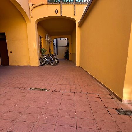 Housmart Senzanome 9/3 Apartman Bologna Kültér fotó